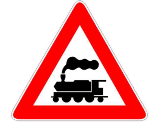 Attraversamento ferroviario a livello senza barriere