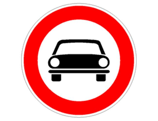 Segnali di divieto, obbligo e precedenza 9