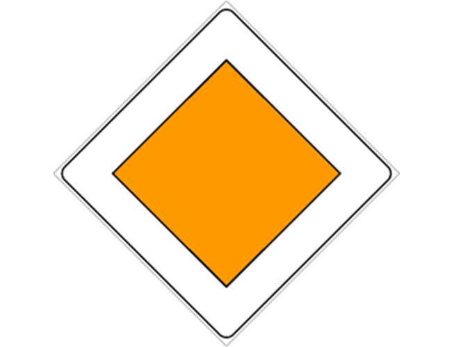 Strada con diritto di precedenza